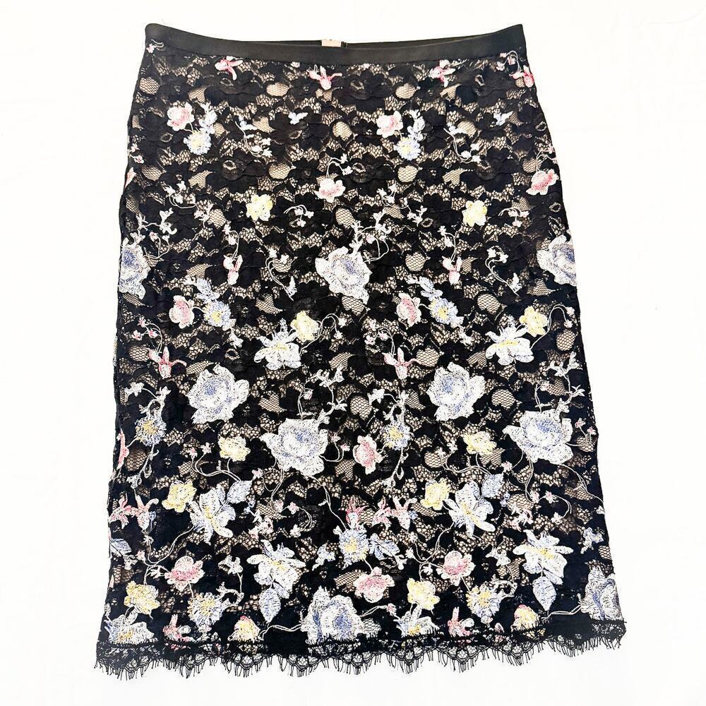 BCBG MAXAZRIA Lace Flower Embroidered Overlay Pencil Skirt Size Large